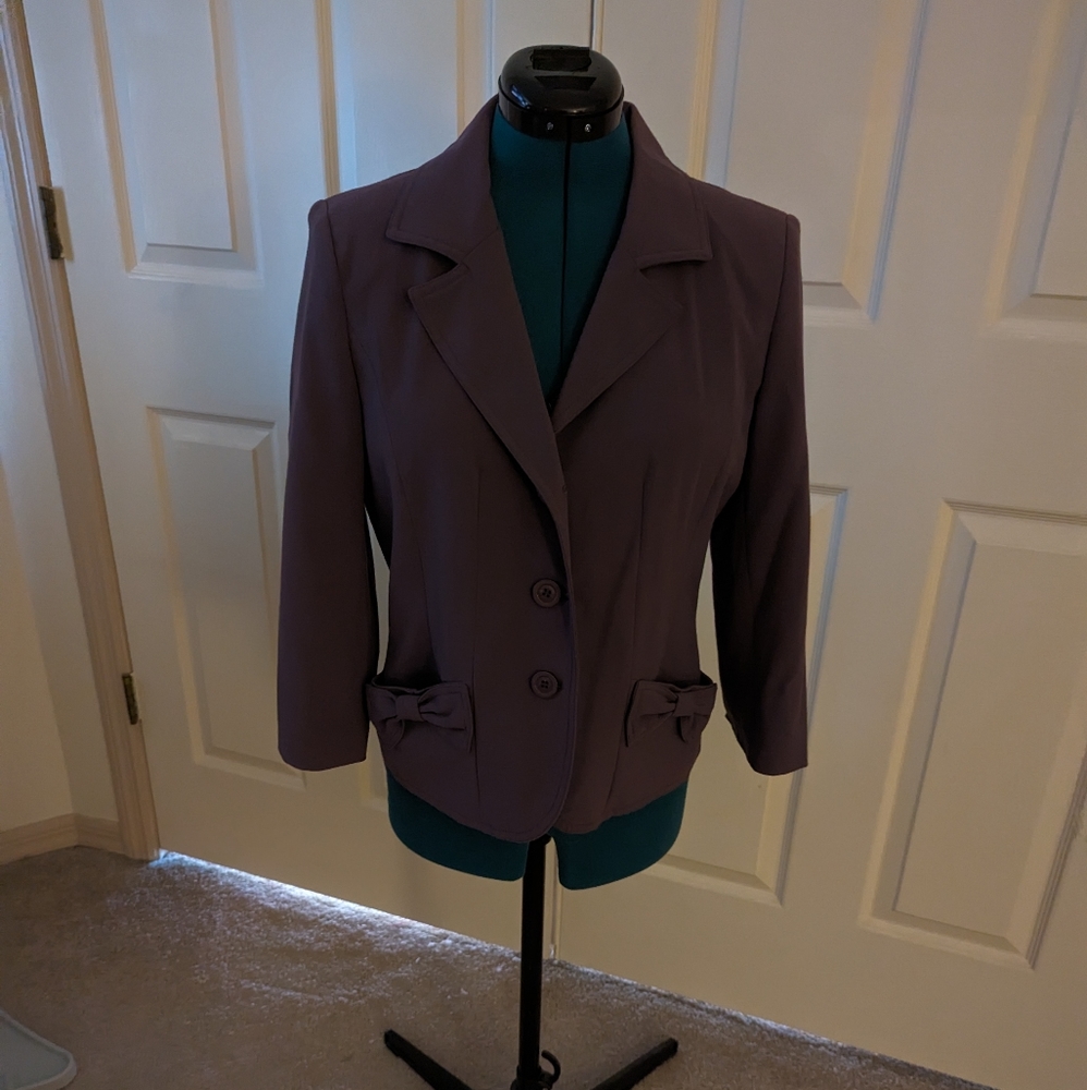 Tara Ryan, Purple blouse/blazer, size 8